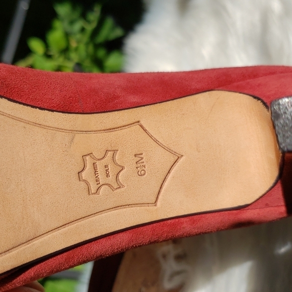 Joan & David red suede pumps with bow - Picture 7 of 7